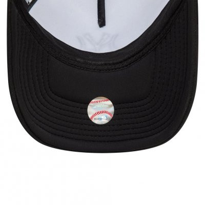 New York Yankees - Graphic trucker cap sapka