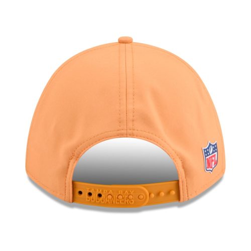 Tampa Bay Buccaneers 9FORTY™ MC 2025 Sideline Snapback sapka